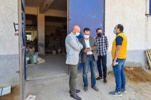 حملة علي مصانع ومنشآت تجارة الأسمدة للحد من إنتشار قرص الغلة بالشرقية 27 - جريدة المساء