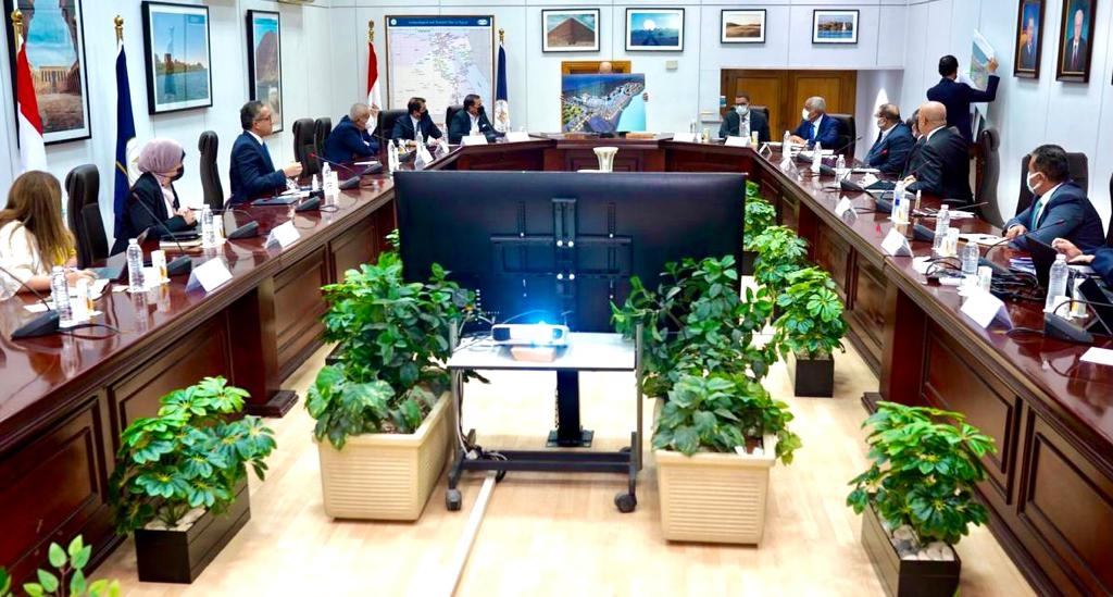 العناني والجزار يبحثان فرص الاستثمار السياحي في العلمين والساحل الشمالي 20 - جريدة المساء العناني والجزار يبحثان فرص الاستثمار السياحي في العلمين والساحل الشمالي 19 - جريدة المساء