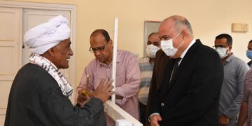 محافظ قنا يتفقد المشروعات الخدمية بمدينة قفط 2 - جريدة المساء محافظ قنا يتفقد المشروعات الخدمية بمدينة قفط 1 - جريدة المساء