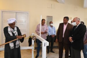 محافظ قنا يتفقد المشروعات الخدمية بمدينة قفط 35 - جريدة المساء