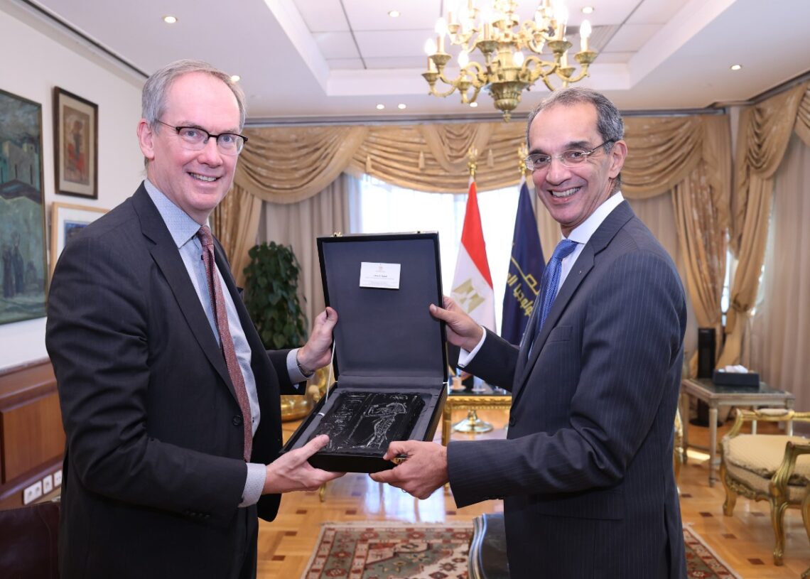 وزير الاتصالات يبحث مع سفير السويد بالقاهرة التعاون فى مجالات الذكاء الاصطناعى والابتكار والأمن السيبراني 20 - جريدة المساء وزير الاتصالات يبحث مع سفير السويد بالقاهرة التعاون فى مجالات الذكاء الاصطناعى والابتكار والأمن السيبراني 19 - جريدة المساء