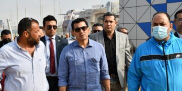 وزير الرياضة يتفقد الأعمال الإنشائية بفرع نادي النادي بشيراتون 1 - جريدة المساء