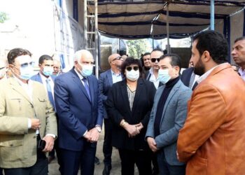 وزيرة الثقافة ومحافظ الجيزة يضعان  حجر أساس  مشروع تطوير مسرح السامر 21 - جريدة المساء