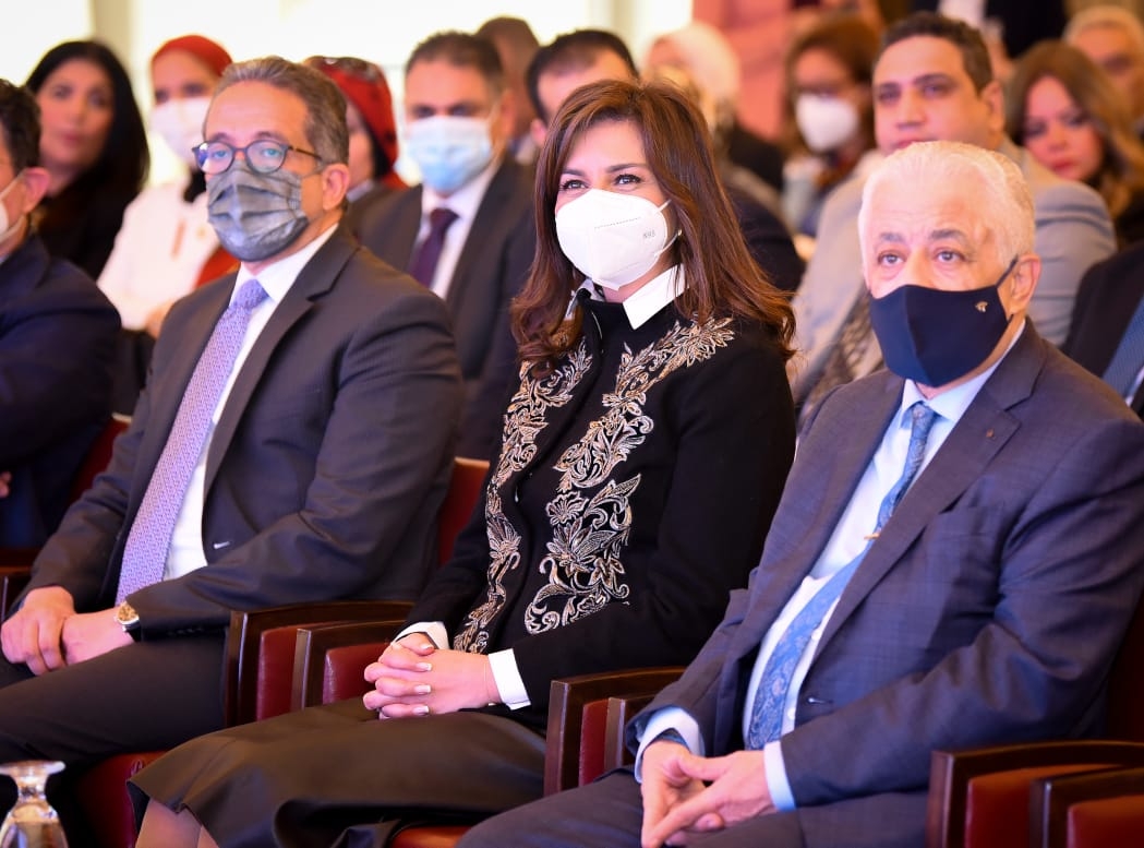 وزراء الهجرة والسياحة والتعليم يشهدون استعراض استراتيجية جديدة للتواصل مع المصريين بالخارج 20 - جريدة المساء وزراء الهجرة والسياحة والتعليم يشهدون استعراض استراتيجية جديدة للتواصل مع المصريين بالخارج 19 - جريدة المساء
