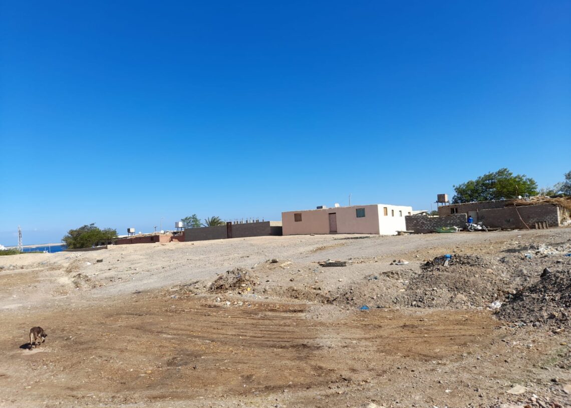 إزالة مقلب للقمامة داخل كتلة سكنية.. بسفاجا البلد 18 - جريدة المساء إزالة مقلب للقمامة داخل كتلة سكنية.. بسفاجا البلد 17 - جريدة المساء