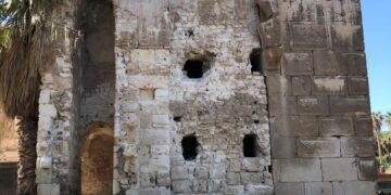 سور الاسكندرية القديم.. قتله الإهمال و الروتين 2 - جريدة المساء سور الاسكندرية القديم.. قتله الإهمال و الروتين 1 - جريدة المساء