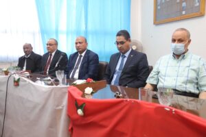 آداب "جنوب الوادى" تكرم مدير شئون العاملين 24 - جريدة المساء