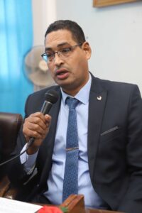 آداب "جنوب الوادى" تكرم مدير شئون العاملين 22 - جريدة المساء