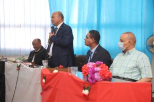 آداب "جنوب الوادى" تكرم مدير شئون العاملين 28 - جريدة المساء