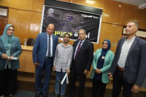 توزيع العصا البيضاء على طلاب المكتبة السمعية بجامعة جنوب الوادى 21 - جريدة المساء