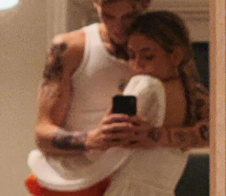 "حضن مع صديقها" يضع كنزي عمرو دياب في مرمى النيران .. والجمهور يعلق :"انت فين يا هضبة" 20 - جريدة المساء "حضن مع صديقها" يضع كنزي عمرو دياب في مرمى النيران .. والجمهور يعلق :"انت فين يا هضبة" 19 - جريدة المساء