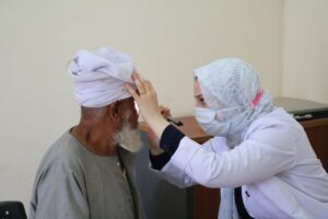 علاج 820 مواطنًا بالمجان فى قافلة جامعة جنوب الوادى بـ "عزبة عبدالرحمن" 26 - جريدة المساء علاج 820 مواطنًا بالمجان فى قافلة جامعة جنوب الوادى بـ "عزبة عبدالرحمن" 25 - جريدة المساء