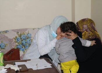 مناظرة 764 حالة بالمجان .. فى قافلة "جنوب الوادى" بنجع حمادى 28 - جريدة المساء