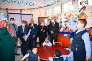 محافظ قنا يتابع انتظام الدراسة بمدرسة اللغات الإبتدائية بالألومنيوم 44 - جريدة المساء محافظ قنا يتابع انتظام الدراسة بمدرسة اللغات الإبتدائية بالألومنيوم 43 - جريدة المساء