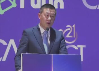     رئيس حلول الحوسبة السحابية لهواوي أمام كايرو آي سي تي : " التحول الرقمي ضرورة حتمية للمؤسسات والمنظمات العالمية 29 - جريدة المساء