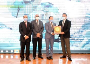 جامعة المنصورة تكرم صناع الخير لدورها الرائد فى مواجهة مخاطر إنتشار فيروس كورونا 19 - جريدة المساء