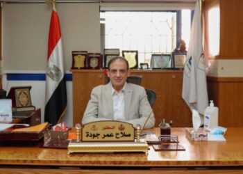 مصرع شخصين واصابة ستة آخرين في تصادم سيارتين ملاكي بالصحراوي الشرقي القديم ببني سويف 28 - جريدة المساء