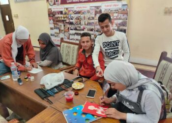 ورشة فنية لتدريب طالبات صديقات وحدة مناهضة العنف ضد المرأة بجامعة المنيا 28 - جريدة المساء