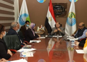 لجنة تنسيقية لرفع جودة مرفق المياه والصرف الصحي بأسيوط 25 - جريدة المساء