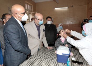 محافظ بني سويف يطلق إشارة بدء الحملة القومية للتطعيم ضد شلل الأطفال 25 - جريدة المساء