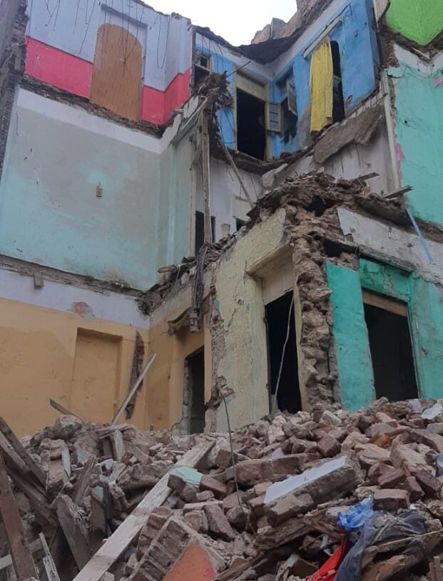حي غرب الاسكندرية يزيل الخطوره الداهمه بعقارين 19 - جريدة المساء