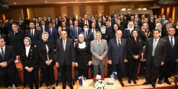 الفريق أسامة ربيع:محطات للمراقبة وجراجات على القناة الجديدة لمواجهة الطوارئ 1 - جريدة المساء
