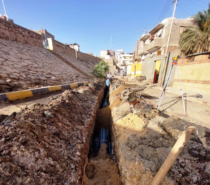 حل مشاكل الصرف الصحى ببركة الدماس وكلابشة في أسوان 19 - جريدة المساء