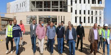 محافظ جنوب سيناء يتابع تطور الأعمال بمبنى مجلس مدينة شرم الشيخ الجديد 1 - جريدة المساء