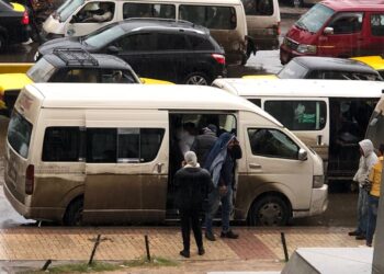 سائقو المواصلات استغلوا امطار الفيضة الصغرى ورفعوا الاجرة 24 - جريدة المساء