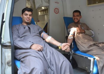 ١٠٤ أكياس دم حصيلة حملة تبرع لطلاب صيدلة سوهاج 31 - جريدة المساء