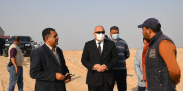 محافظ قنا يتابع أعمال تمهيد الطرق .. بمدينة الأمل 2 - جريدة المساء محافظ قنا يتابع أعمال تمهيد الطرق .. بمدينة الأمل 1 - جريدة المساء