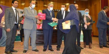 محافظ المنيا يسلم أجهزة "مصر الخير" التعويضية لعدد من ذوى الإعاقة بقرى "حياة كريمة" بملوى 2 - جريدة المساء محافظ المنيا يسلم أجهزة "مصر الخير" التعويضية لعدد من ذوى الإعاقة بقرى "حياة كريمة" بملوى 1 - جريدة المساء