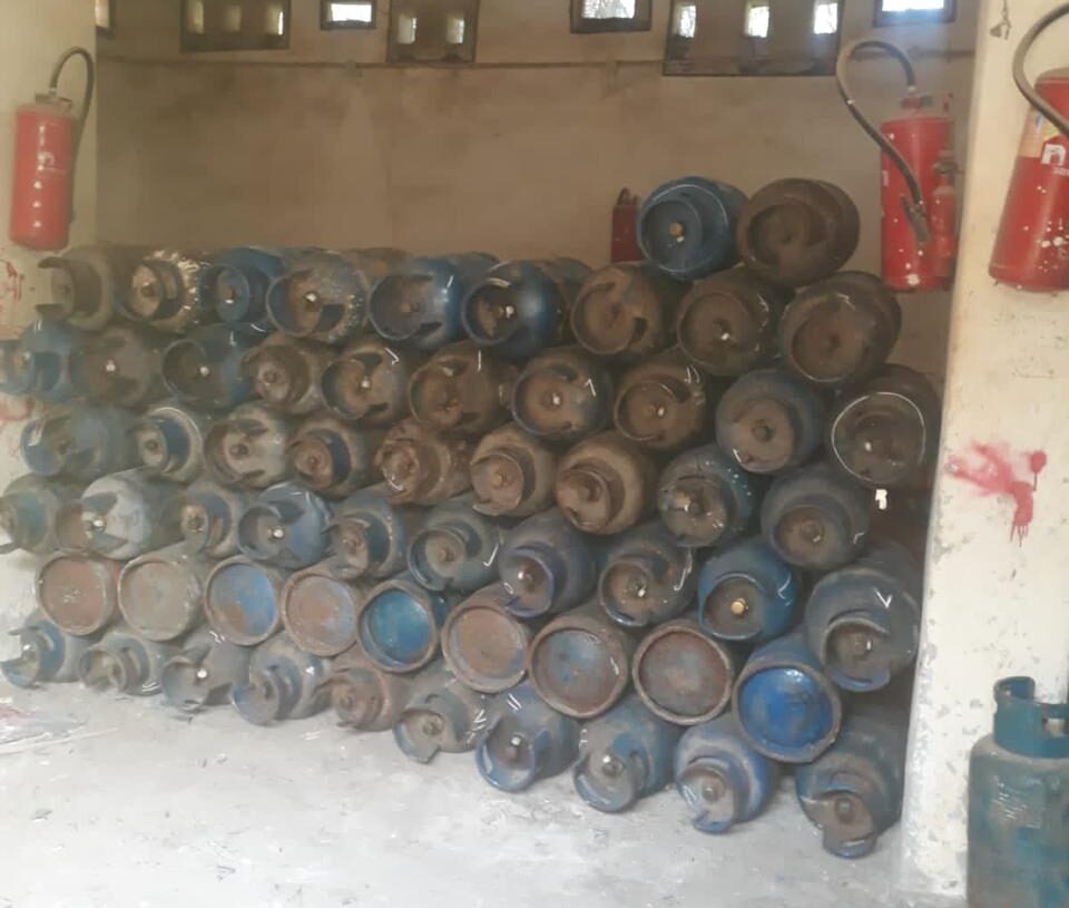 ضبط 40 طن ملح و2280 زجاجة خل مجهولة المصدر بكفر الشيخ 19 - جريدة المساء