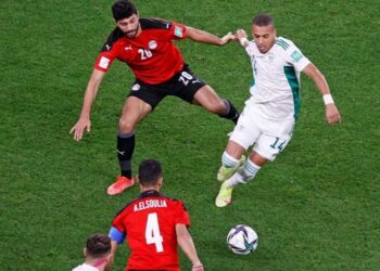 لقطة من مباراة مصر والجزائر