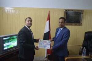 تكريم المشاركين فى دورات مركز التحكيم بكلية الحقوق بقنا .. صور 25 - جريدة المساء