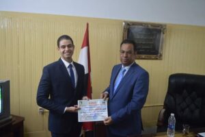 تكريم المشاركين فى دورات مركز التحكيم بكلية الحقوق بقنا .. صور 27 - جريدة المساء