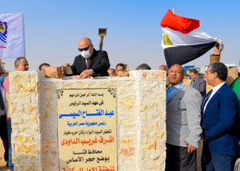 بعد انتظار ٢٠ عامًا .. وضع حجر الأساس لبدء العمل بمدينة الأمل بنجع حمادى 17 - جريدة المساء