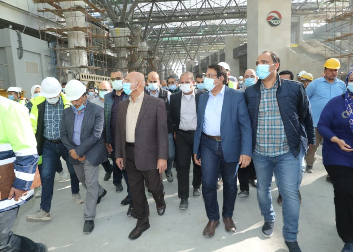 تمهيداً للتشغيل التجريبي.. وزير النقل يتابع التشطيبات النهائية للاعمال الإنشائية والكهروميكانيكية للقطار الكهربائي 16 - جريدة المساء تمهيداً للتشغيل التجريبي.. وزير النقل يتابع التشطيبات النهائية للاعمال الإنشائية والكهروميكانيكية للقطار الكهربائي 15 - جريدة المساء