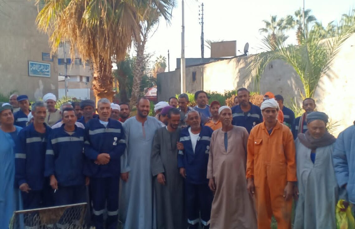 ٥٠٠ بطانية هدية "آل المرزوق" بالكويت لعمال النظافة بمدينتى قنا وقفط 20 - جريدة المساء ٥٠٠ بطانية هدية "آل المرزوق" بالكويت لعمال النظافة بمدينتى قنا وقفط 19 - جريدة المساء