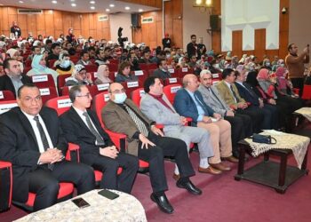 أسرار وضوابط النشر العلمي.. فى ندوة بجامعة الفيوم 32 - جريدة المساء