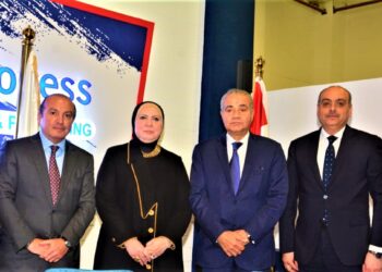 تفاهم بين التجارة و التموين اللنهوض بالصادرات الغذائية 19 - جريدة المساء