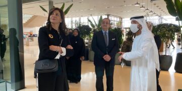 وزيرة الهجرة تزور بيت الحكمة بالشارقة في إطار تنفيذ مبادرة "اتكلم عربي" 1 - جريدة المساء