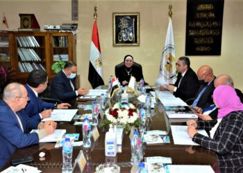 نيفين جامع: حريصون على تعزيز دور هيئة تنفيذ المشروعات الصناعية والتعدينية 27 - جريدة المساء