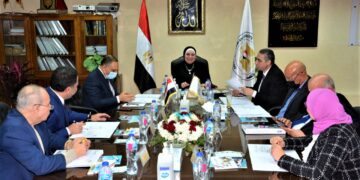 نيفين جامع: حريصون على تعزيز دور هيئة تنفيذ المشروعات الصناعية والتعدينية 1 - جريدة المساء