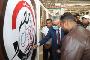 رئيس جامعة جنوب الوادى يفتتح معرض الإبداعات الفنية لأسرة "طلاب من أجل مصر" 45 - جريدة المساء