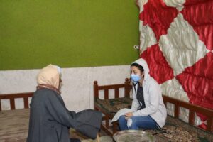 مناظرة ٨٢٠ حالة فى قافلة جامعة جنوب الوادى بقرية الأشراف الغربية بقنا 24 - جريدة المساء