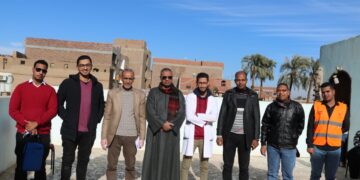 مناظرة ٨٢٠ حالة فى قافلة جامعة جنوب الوادى بقرية الأشراف الغربية بقنا 1 - جريدة المساء