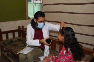 مناظرة ٨٢٠ حالة فى قافلة جامعة جنوب الوادى بقرية الأشراف الغربية بقنا 22 - جريدة المساء