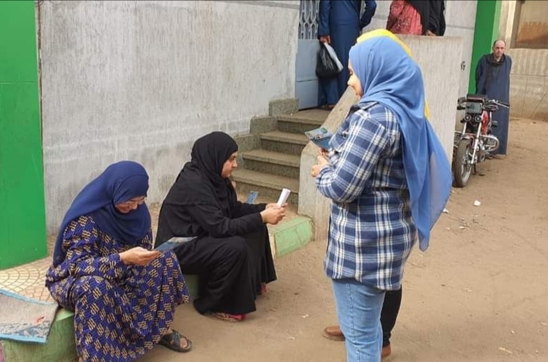 ندوات توعية وحملات طرق الأبواب بالشهداء .. ضمن مبادرة «حياة كريمة» 19 - جريدة المساء