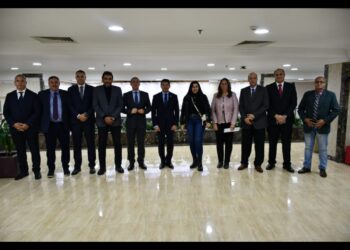 وزير الرياضة يطالب اتحاد الطائرة بالاستعداد المبكر لأولمبياد باريس 25 - جريدة المساء